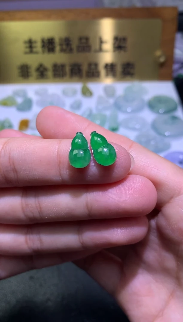 未镶嵌定制翡翠毛货