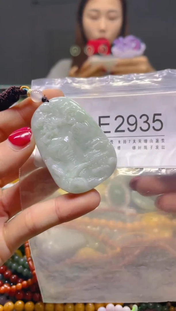 颈饰未镶嵌翡翠/E/翡翠A货，一件也是批发价