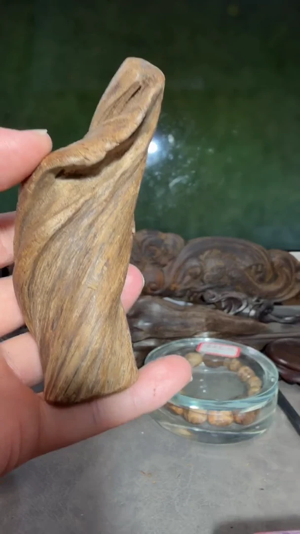 沉香吊坠多样性发一