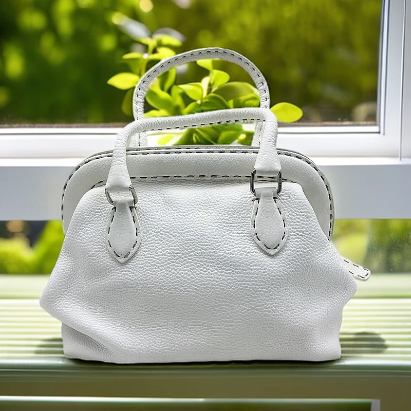 95新 FENDI/芬迪  白色手提包 1200 1519