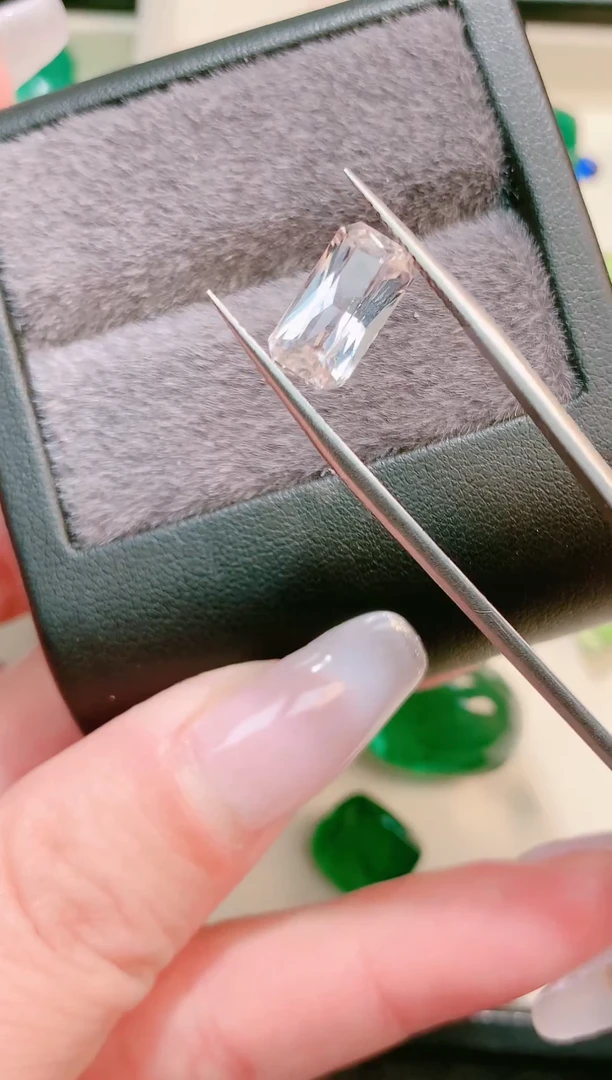 未镶嵌锂辉石裸石2.65ct