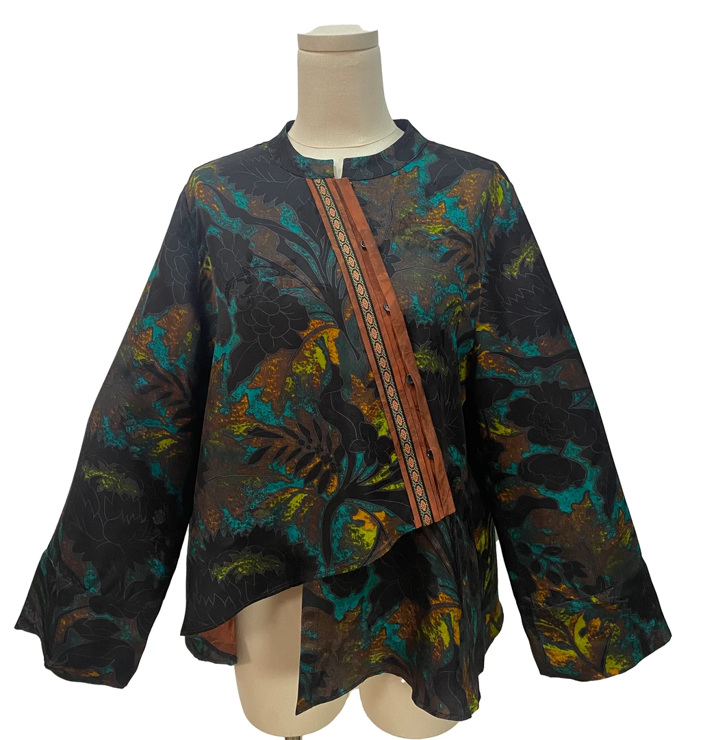 小董服饰2025023新款斜门襟新中式国潮衬衫