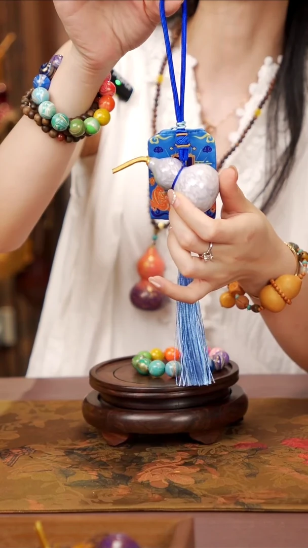 164易林漂漆手捻小葫芦------58