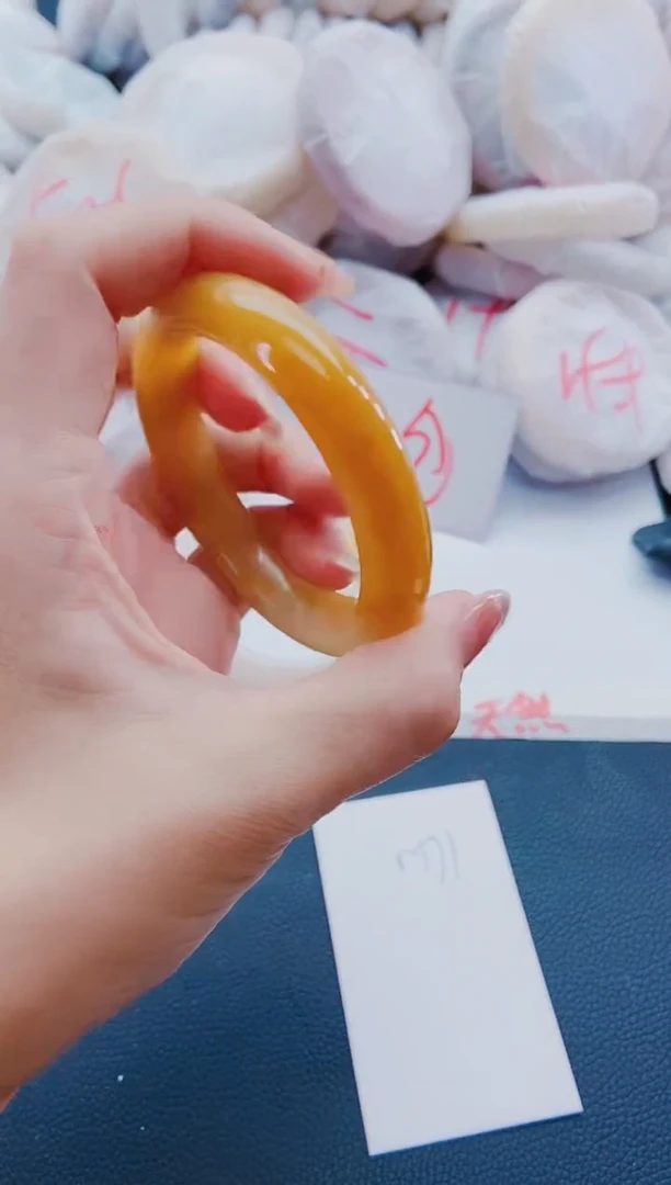 未镶嵌手镯石英质玉M71-55-56