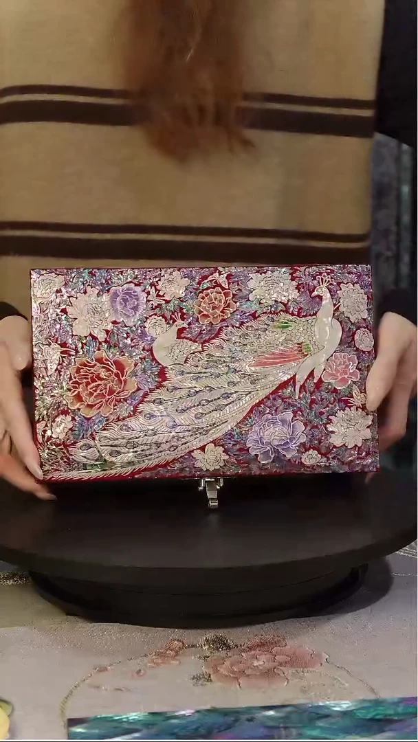 中号红底全满螺·弘贝雅螺钿漆器文化馆