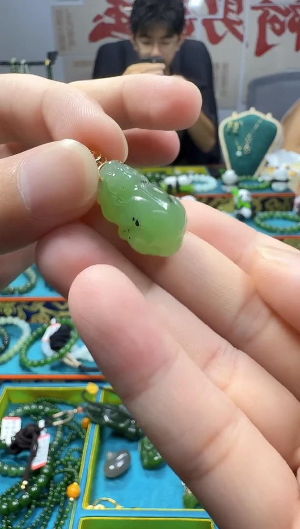 颈饰未镶嵌和田玉14