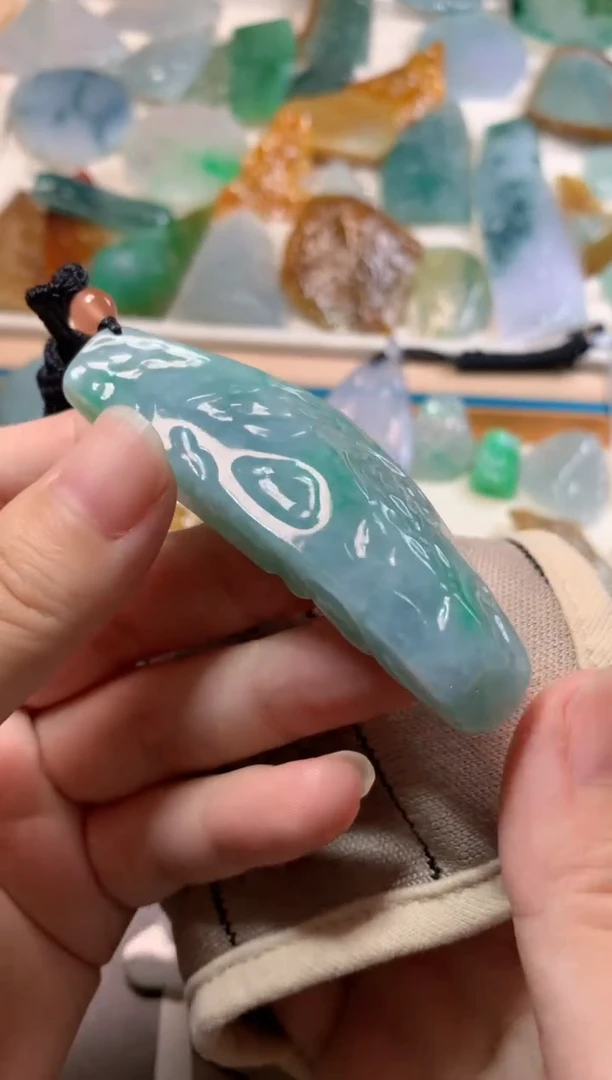 吊坠(不含链)未镶嵌翡翠吊坠