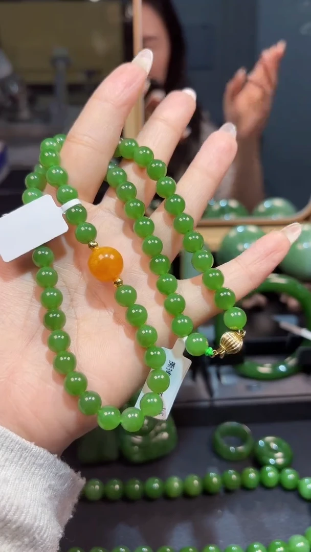 【闪购商品】和田玉（碧玉）颈饰18K金镶嵌1