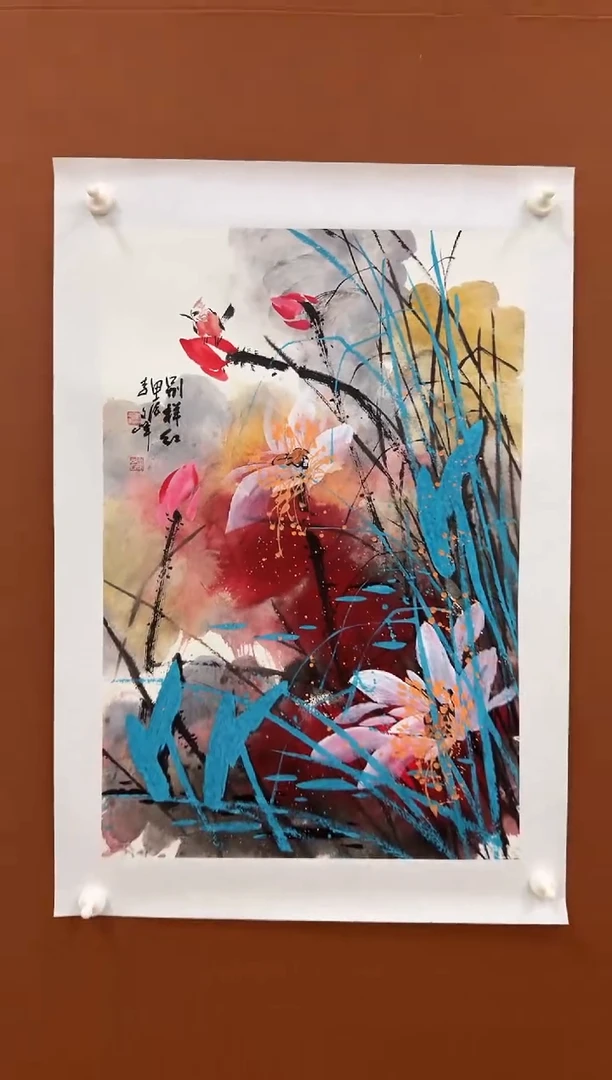 国画李文峰四尺三开亮彩荷花