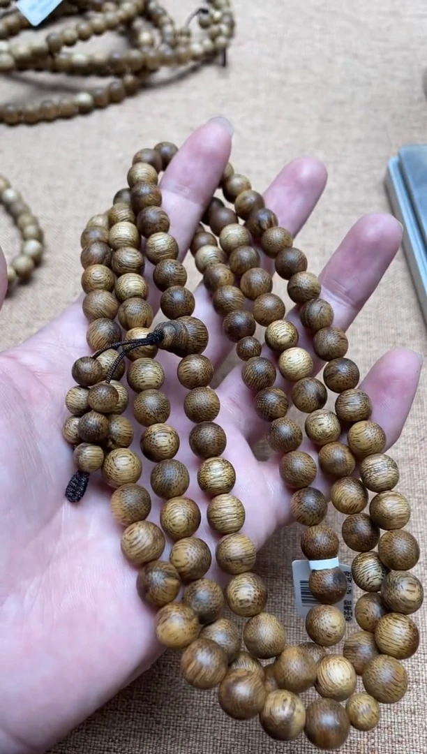 沉香手串花****哥菩萨棋0.9圆珠多圈多样性发其一