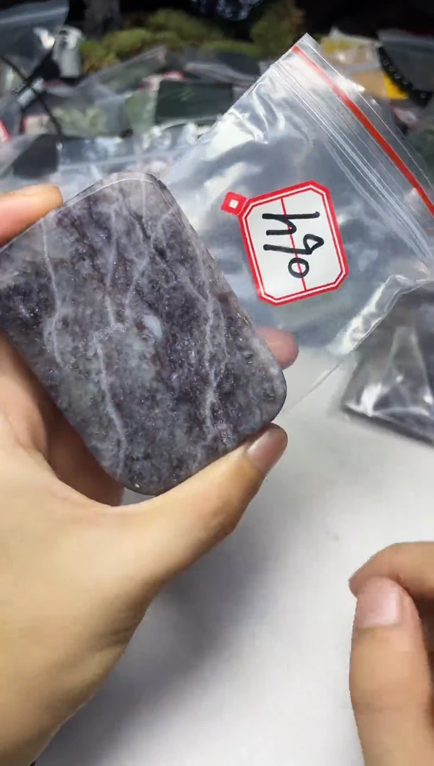 和田玉未镶嵌颈饰1