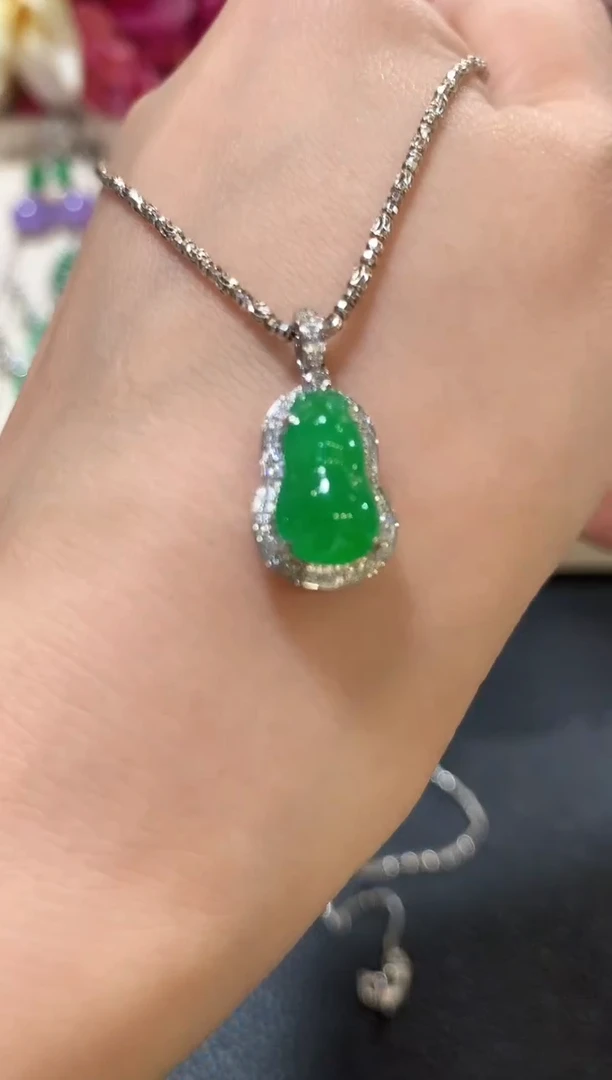 吊坠(不含链)18K金镶嵌翡翠z46