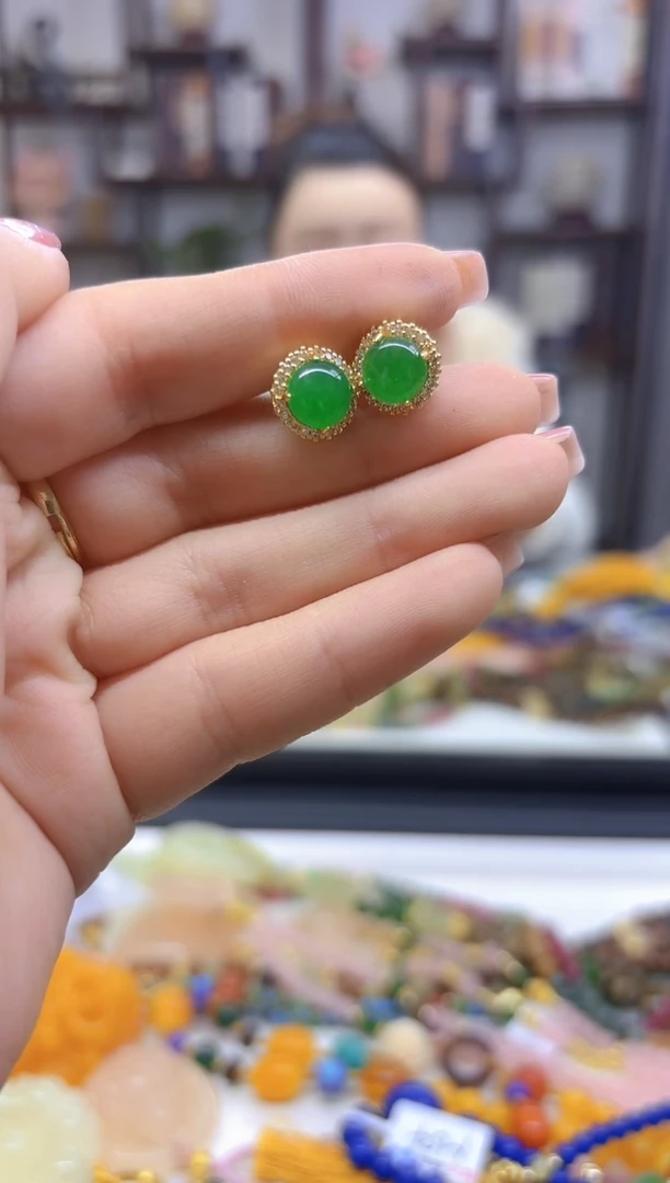 【闪购商品】翡翠耳饰14K金镶嵌耳钉E459