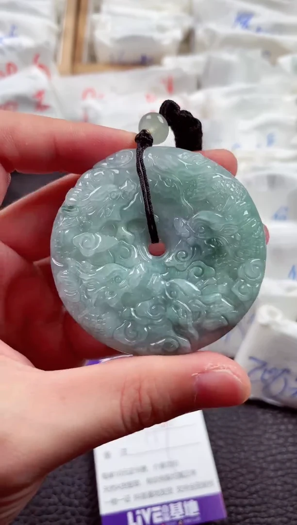 翡翠未镶嵌颈饰00009239