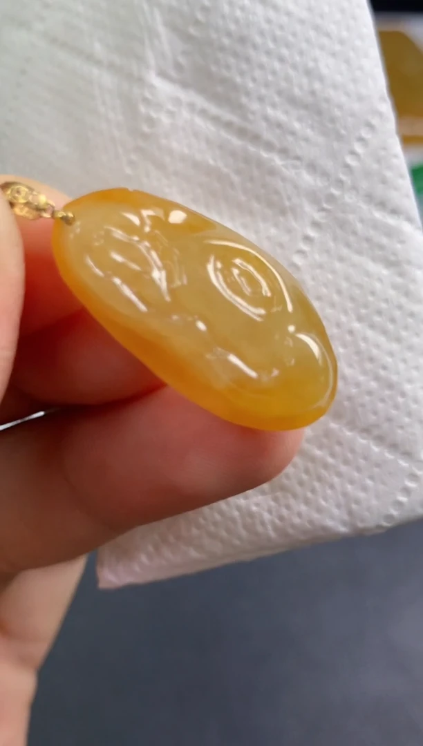 颈饰未镶嵌翡翠