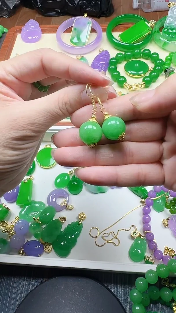 颈饰未镶嵌翡翠14mm绿弹珠耳坠