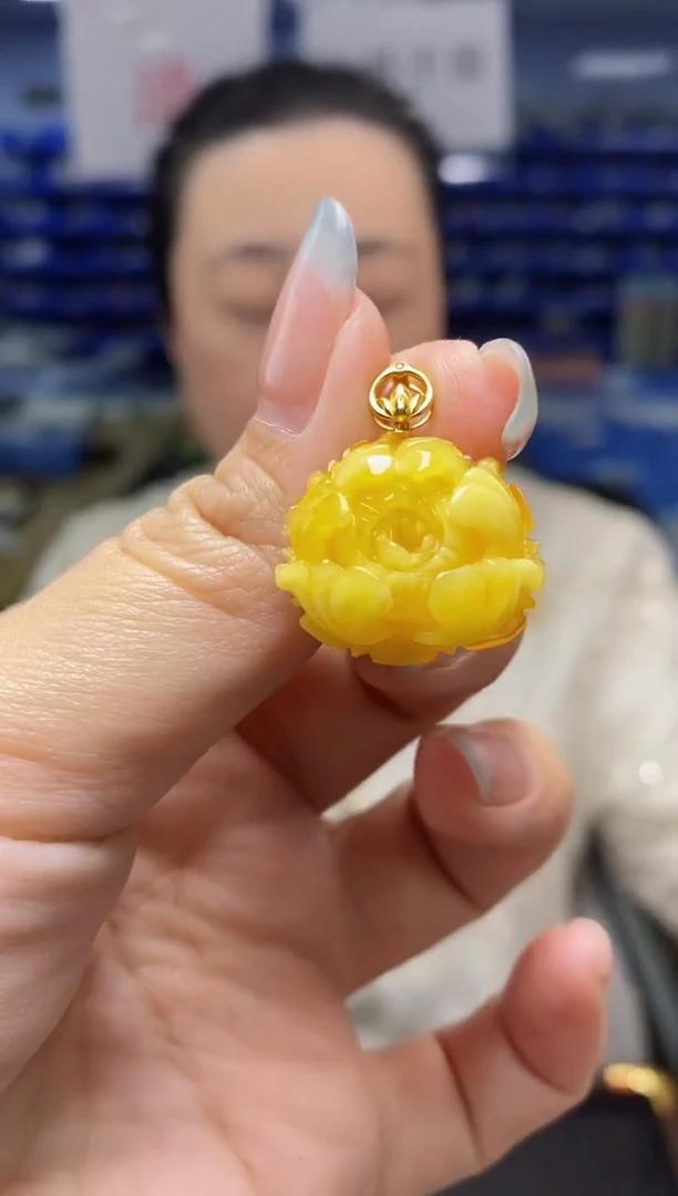 蜜蜡吊坠(不含链)18K金镶嵌G13391
