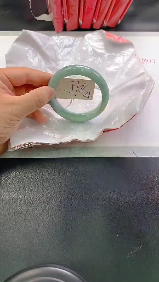 未镶嵌手镯翡翠135