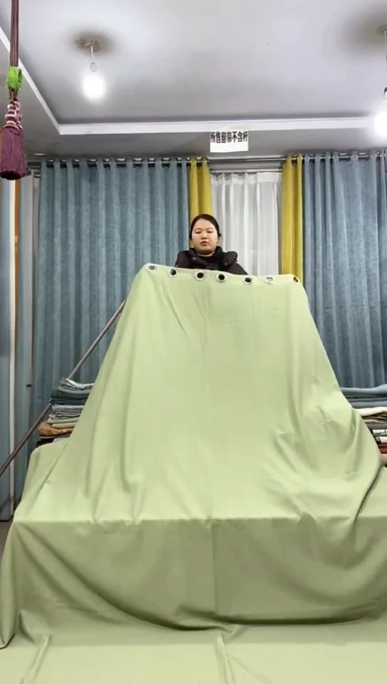 布成品窗帘   2.6