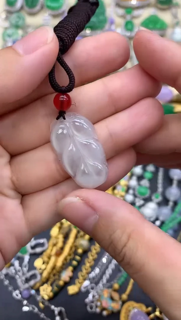 翡翠未镶嵌颈饰47-中国好珍宝
