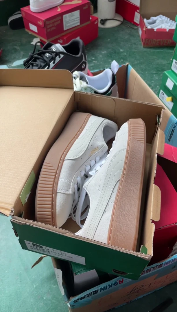 彪马时尚休闲运动运动鞋40M  FF52