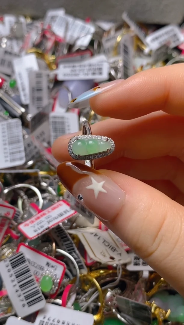 银S925镶嵌戒指翡翠百内无证书