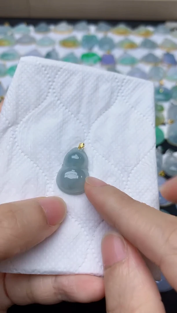 翡翠18K金镶嵌颈饰天然缅甸A货翡翠