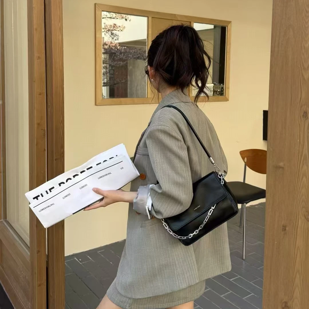 2025春夏新款潮流腋下百搭网红复古单肩斜挎包时尚女包 9631