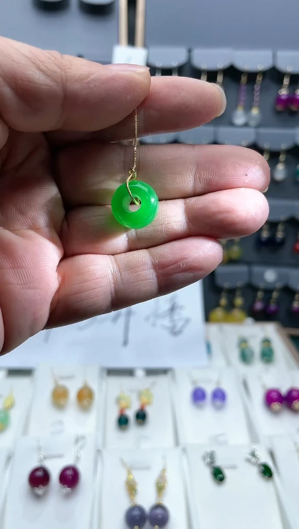 【闪购商品】和田玉耳饰14K金镶嵌时尚耳饰111