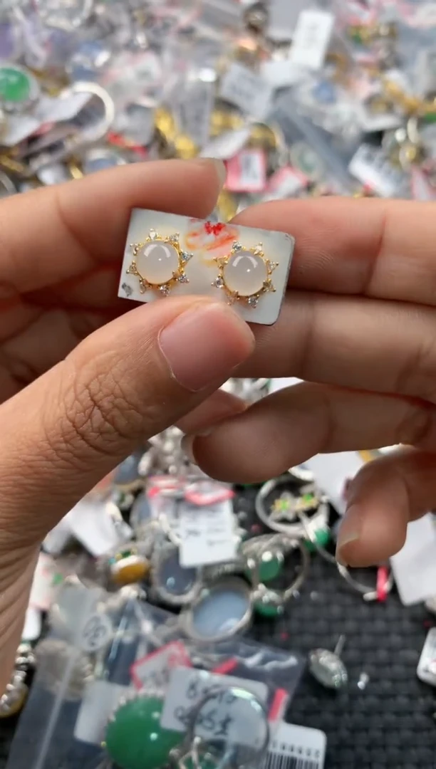 银S925镶嵌戒指翡翠777              2