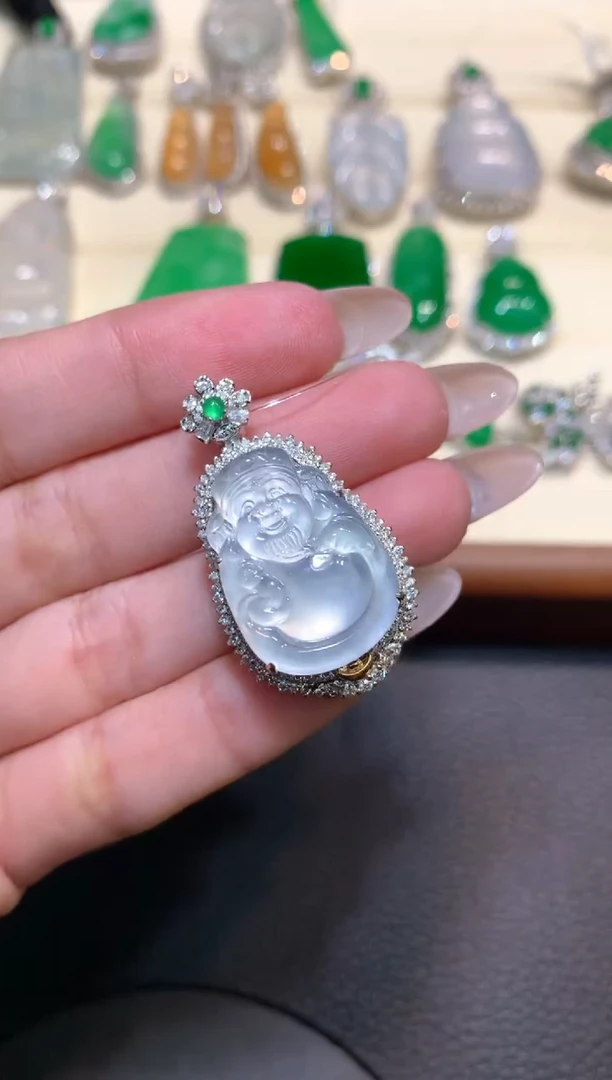 翡翠18K金镶嵌吊坠(赠链)吊坠