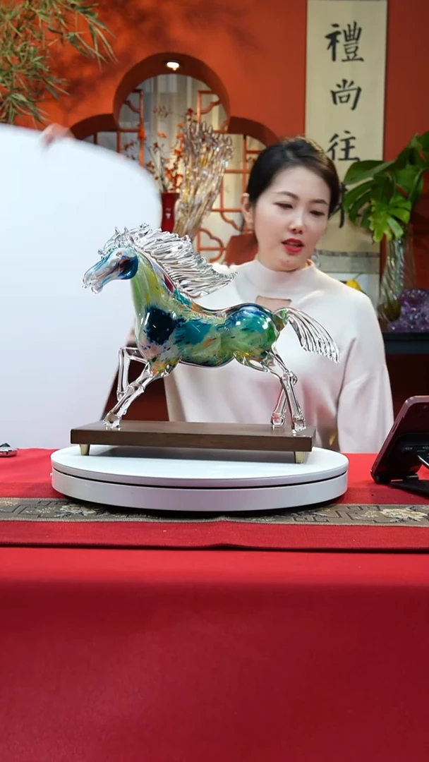 手工艺品琉璃奔马