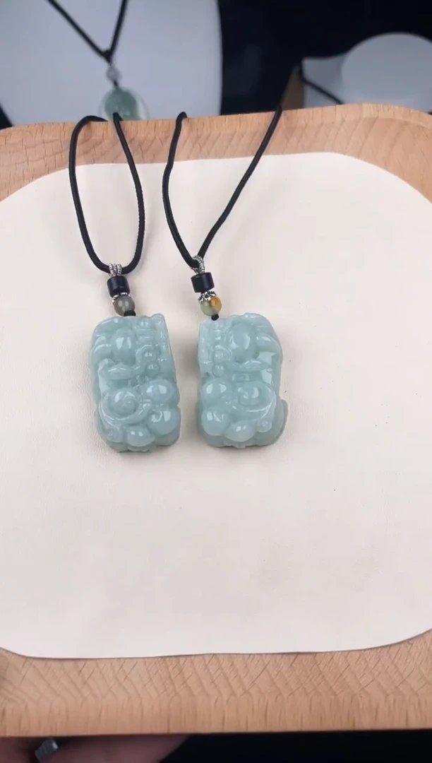 颈饰未镶嵌翡翠Y5A082绿貔貅（单件）+送同款绳子（多样性发其一）