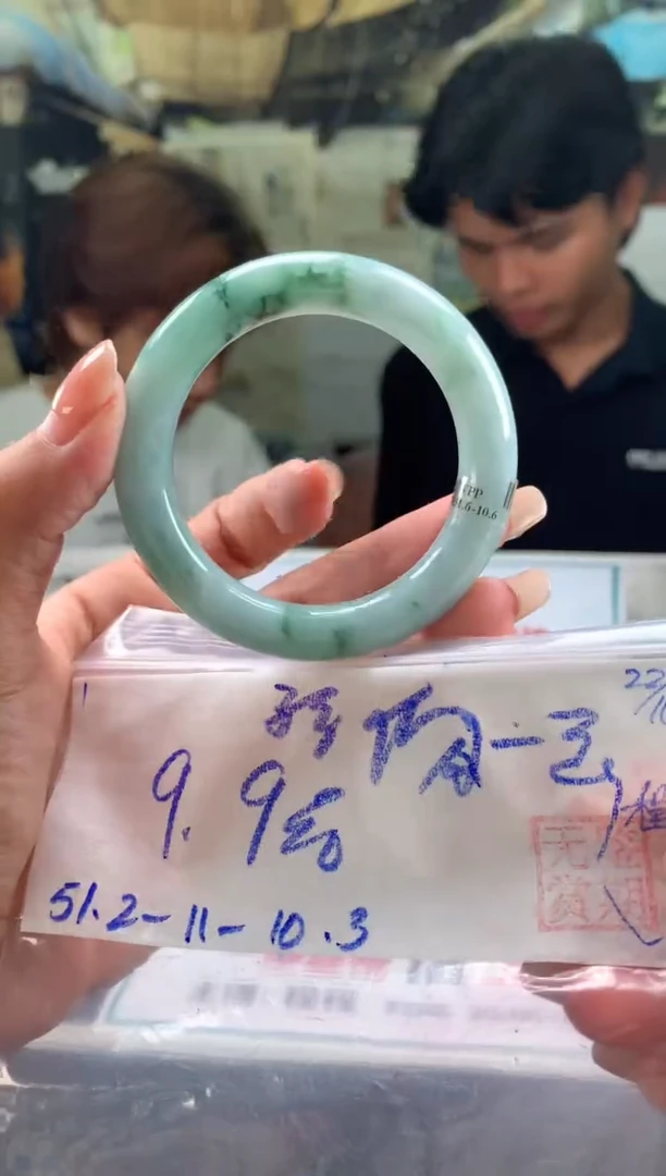 未镶嵌手镯翡翠陪****大翡翠手镯 下单联系小耳机#1