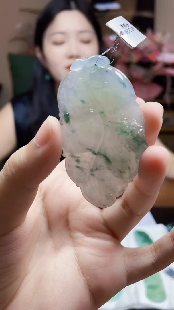 未镶嵌定制翡翠吊坠284