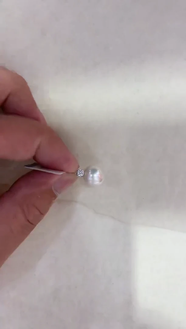 淡水珍珠18K金镶嵌颈饰清货