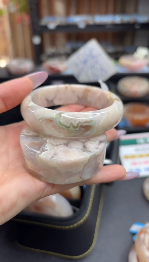 未镶嵌手镯石英质玉A373(60圈赠送镯心)