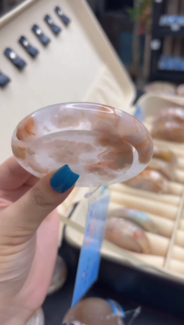 未镶嵌手镯石英质玉646(60圈赠送镯心)