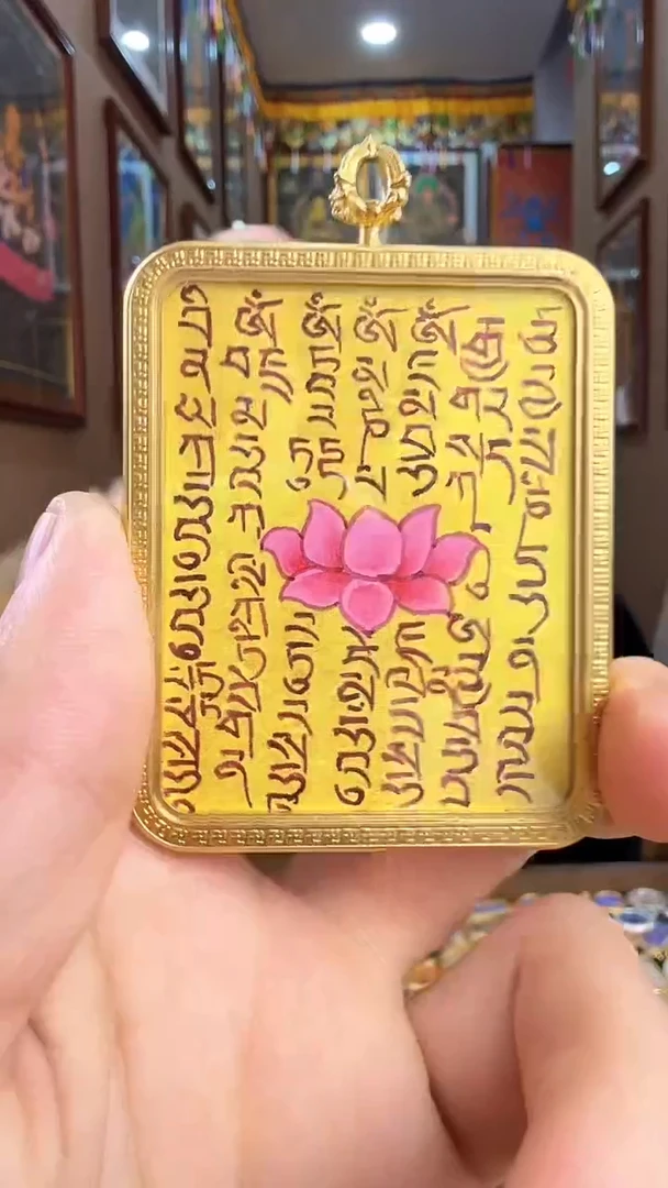 吊坠五条经文-纯手绘唐卡