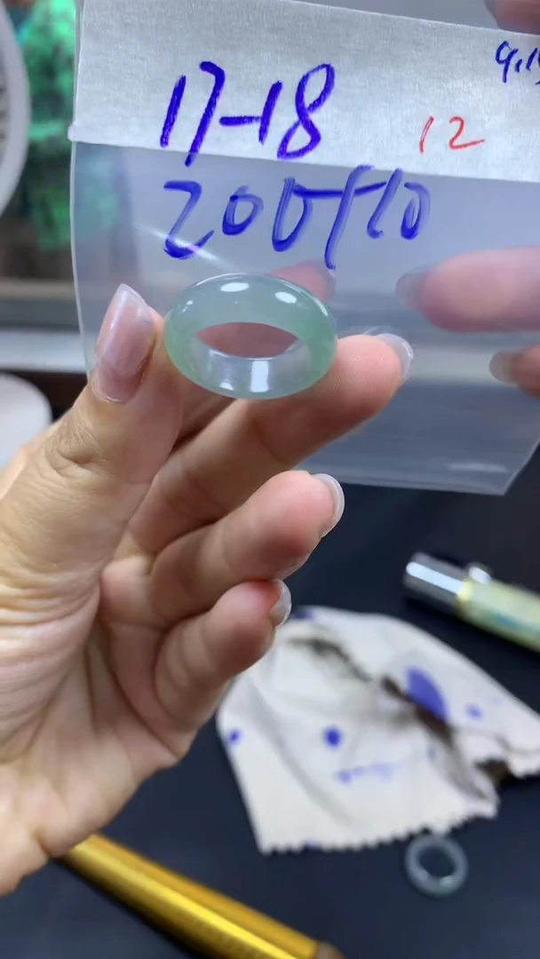 未镶嵌定制翡翠毛货需精细抛光拍一发一
