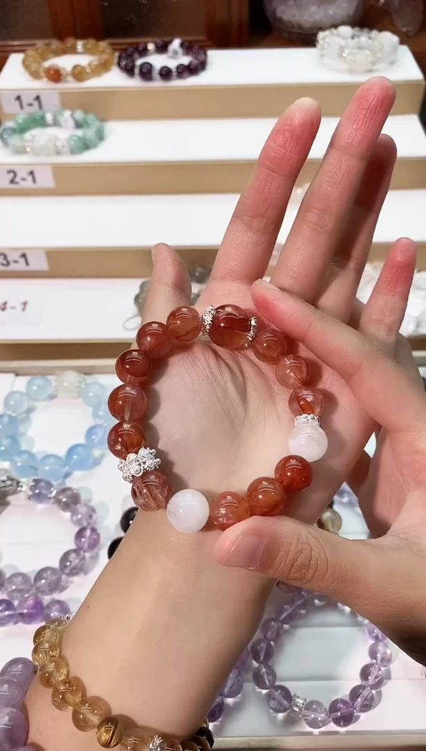 【闪购商品】水晶手串未镶嵌红浇花手串