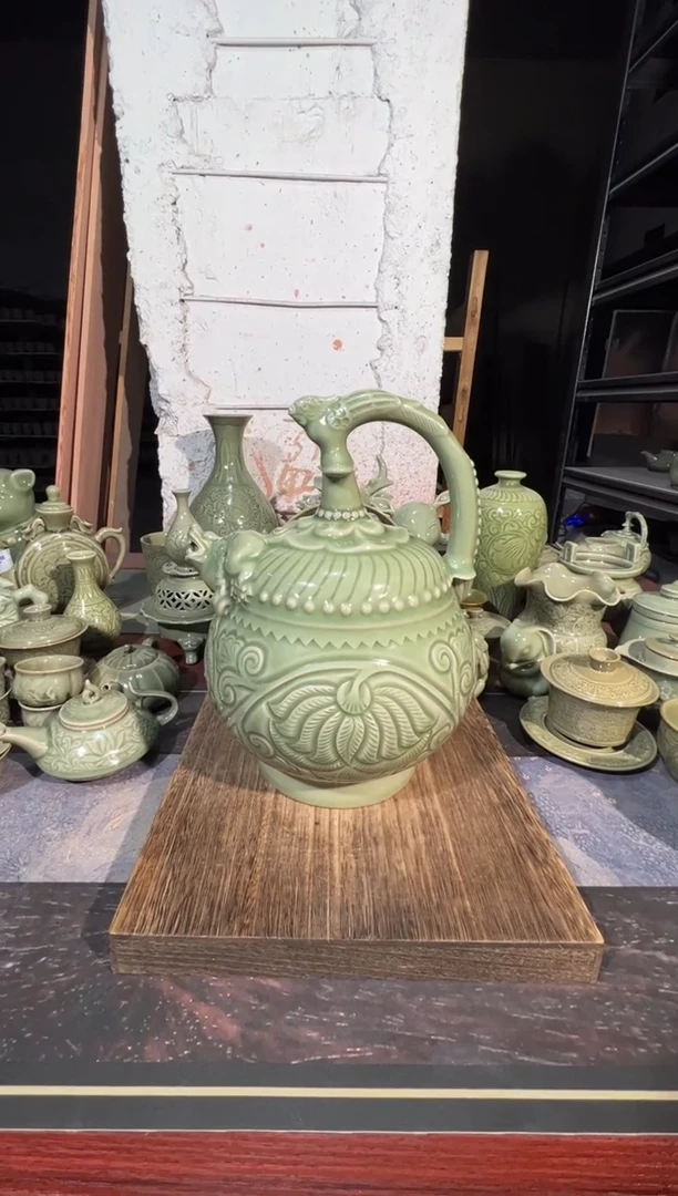 耀州窑大号倒流壶（带礼盒，带证书）