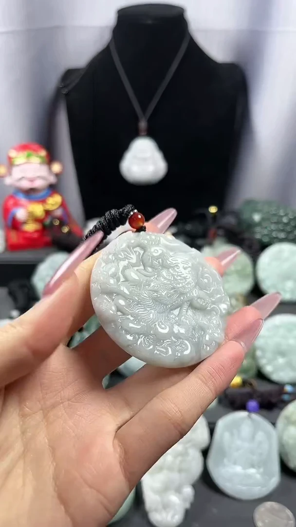 【闪购商品】翡翠颈饰未镶嵌凤凰牡丹