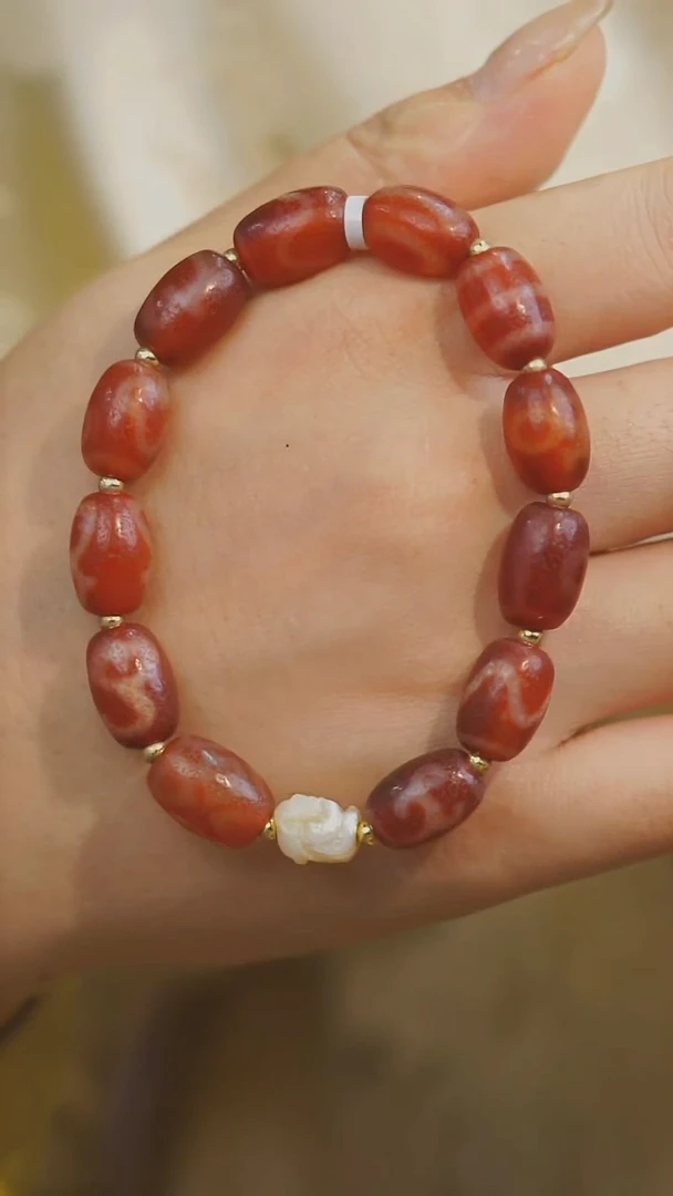 【闪购商品】玛瑙/玉髓手串未镶嵌多样性发其一