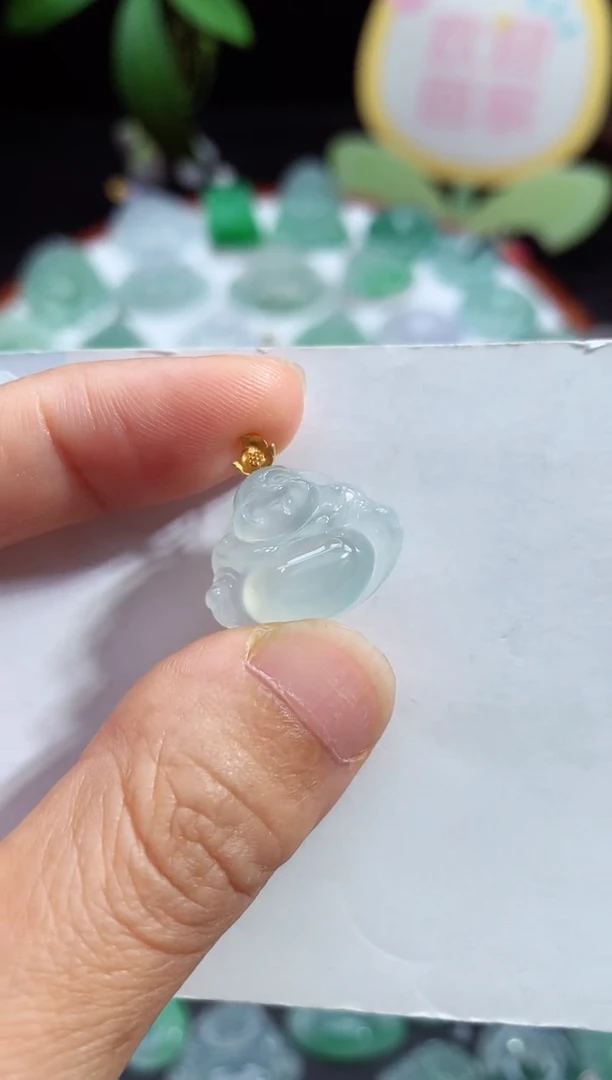 颈饰未镶嵌翡翠佛公