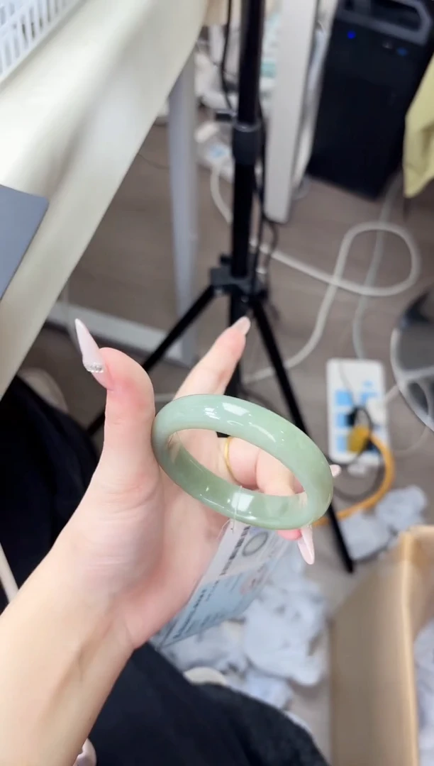 未镶嵌手镯和田玉10.7/177/52-53