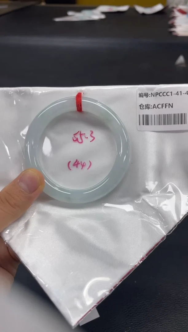 未镶嵌手镯翡翠翡翠手镯