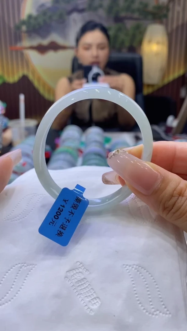 翡翠手镯未镶嵌00002261