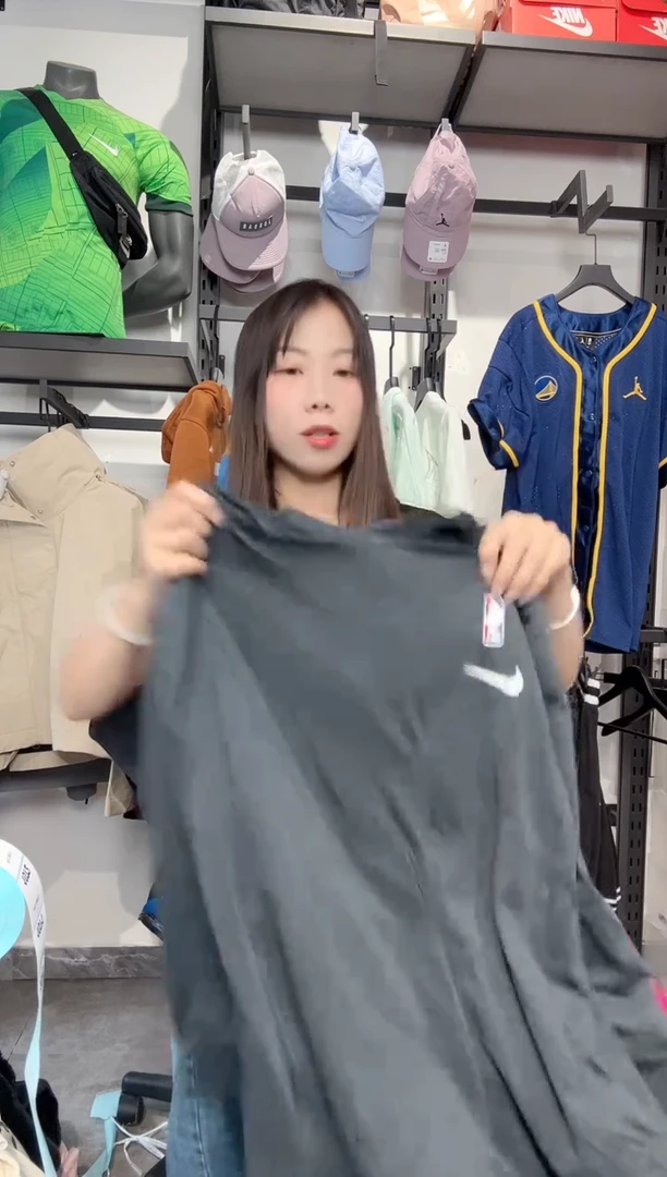 1069  编码 瑕疵款直播间过款为准 尺码 S