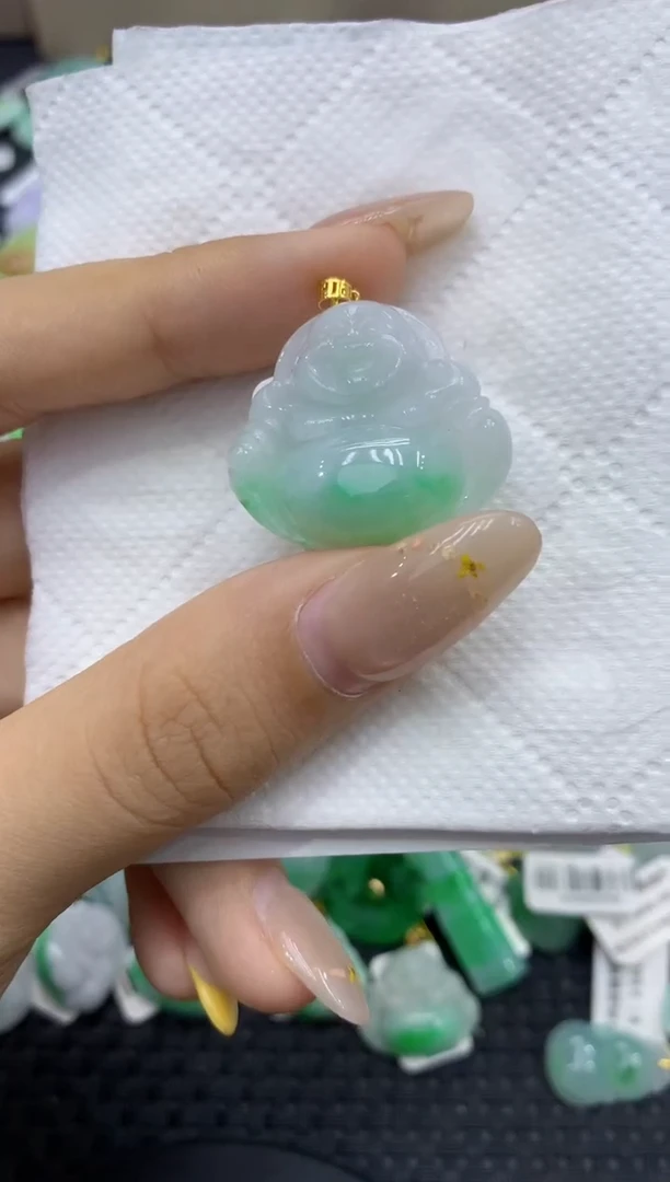 颈饰18K金镶嵌翡翠天然缅甸翡翠A货